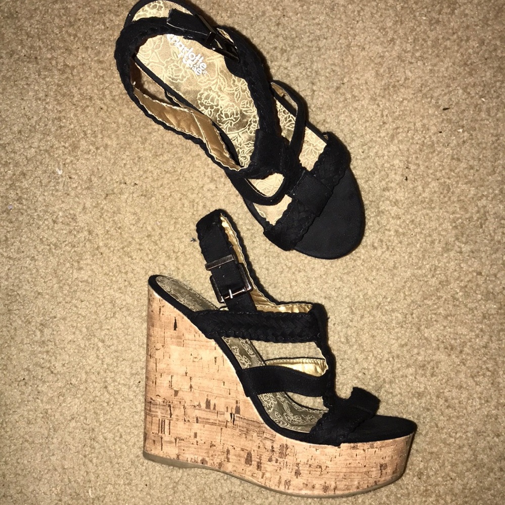 Black sandals with cork wedge - Picture 3 of 7
